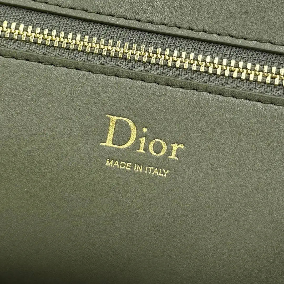 Medium Dior Médaillon Flap Bag M3920QDWP_M900 Olive Green Grained Calfskin - Default Title - View 9