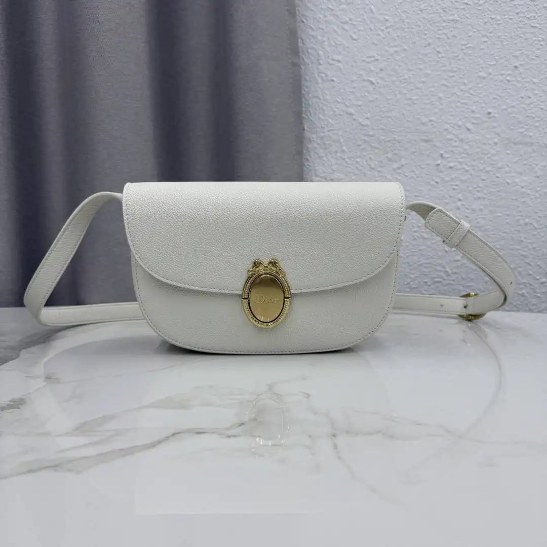 Medium Dior Médaillon Flap Bag M3920QDWP_M900 White Grained Calfskin - Default Title - View 1