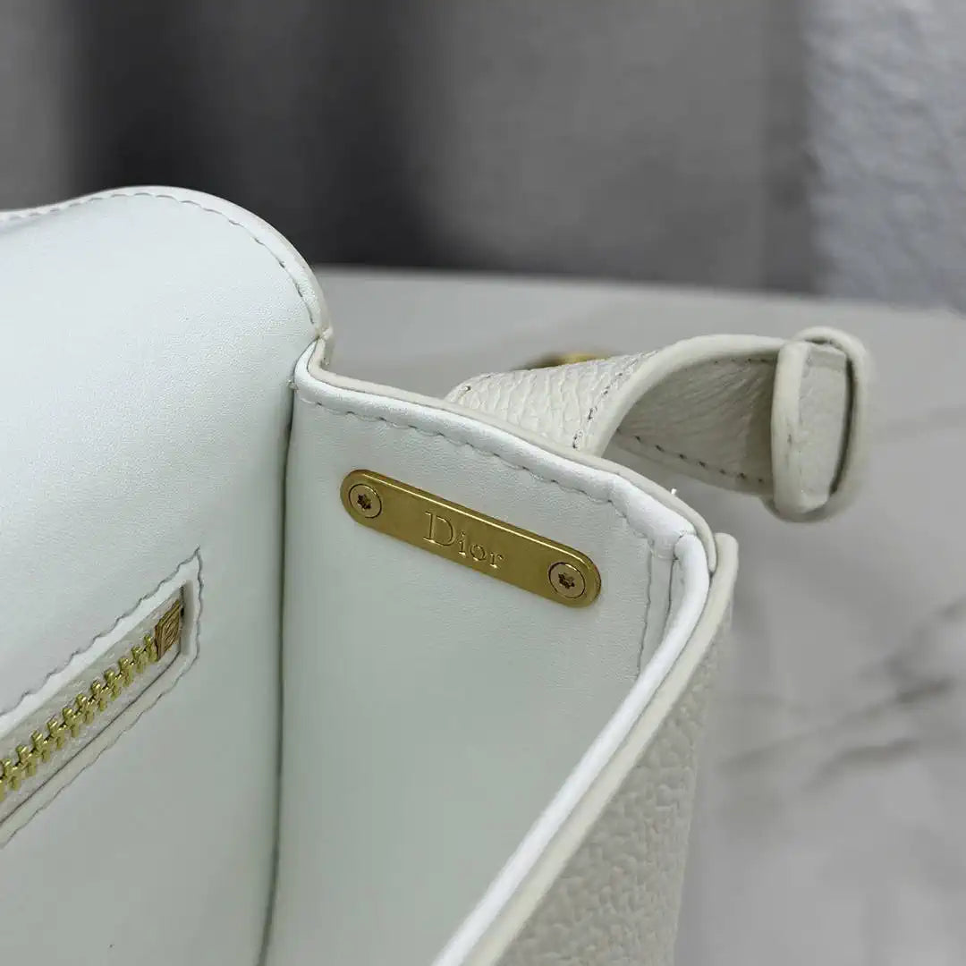 Medium Dior Médaillon Flap Bag M3920QDWP_M900 White Grained Calfskin - Default Title - View 7