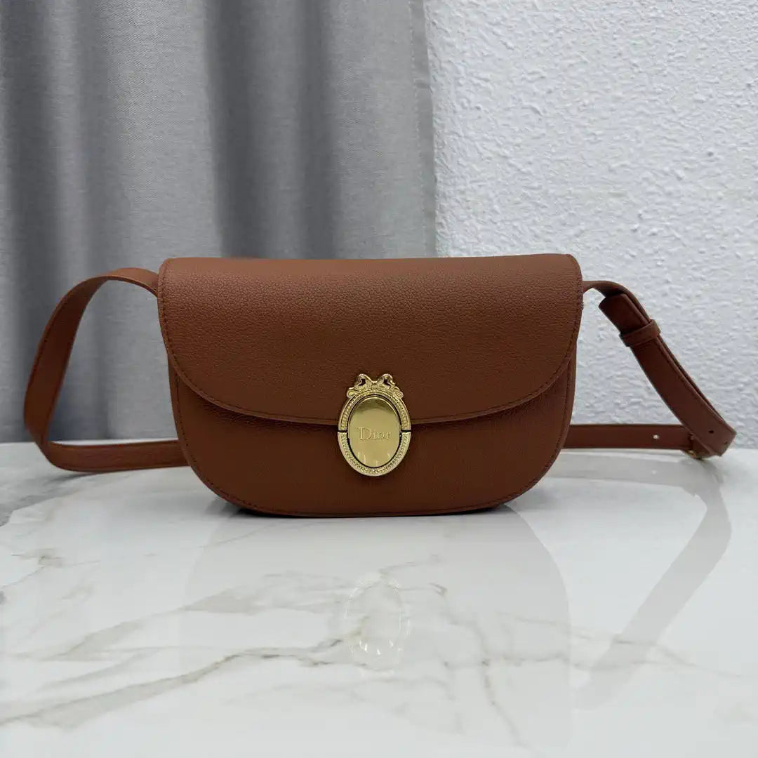 Medium Dior Médaillon Flap Bag M3920QDWP_M900 Gold Brown Grained Calfskin - Default Title - View 1