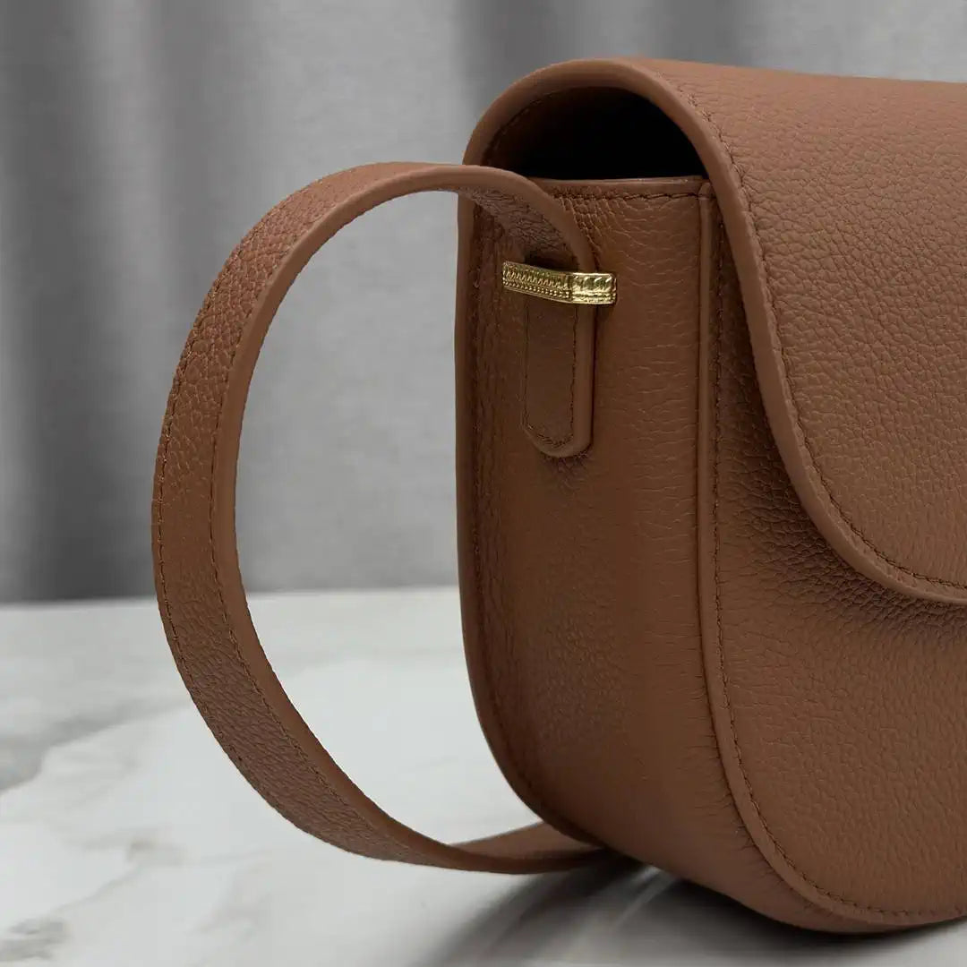 Medium Dior Médaillon Flap Bag M3920QDWP_M900 Gold Brown Grained Calfskin - Default Title - View 3