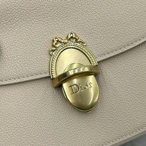 Medium Dior Médaillon Flap Bag M3920QDWP_M900 Apricot Grained Calfskin - Default Title - View 4