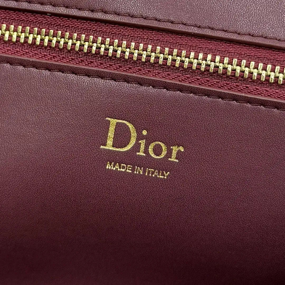 Medium Dior Médaillon Flap Bag M3920QDWP_M900 Wine Red Grained Calfskin - Default Title - View 9