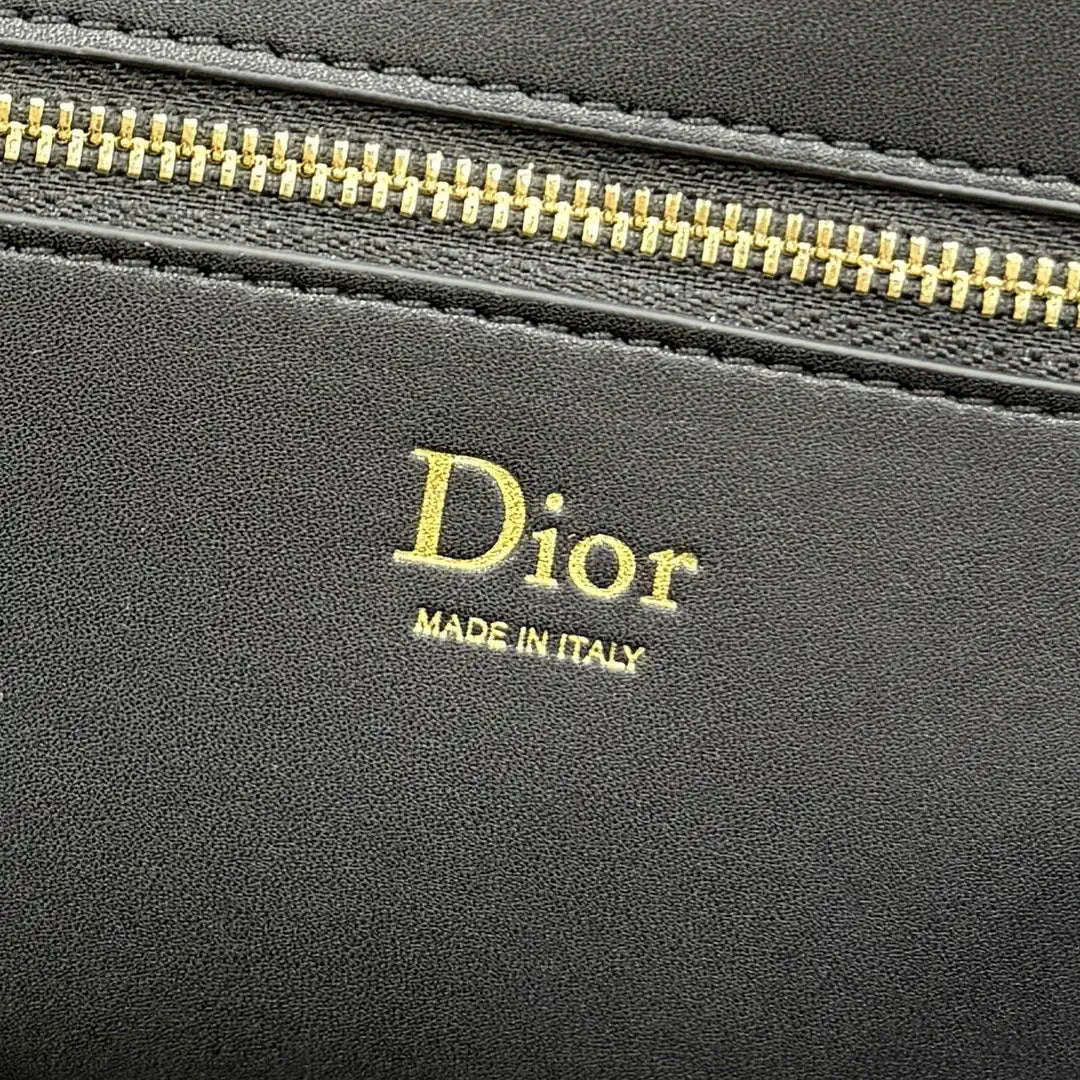 Medium Dior Médaillon Flap Bag M3920QDWP_M900 Black Grained Calfskin - Default Title - View 9