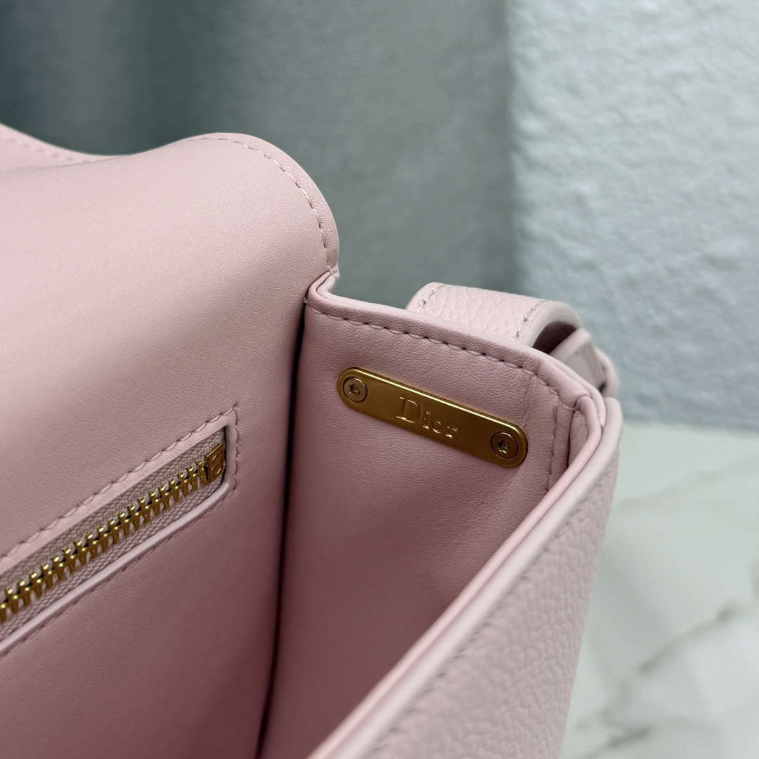Medium Dior Médaillon Flap Bag M3920QDWP_M900 Pink Grained Calfskin - Default Title - View 5