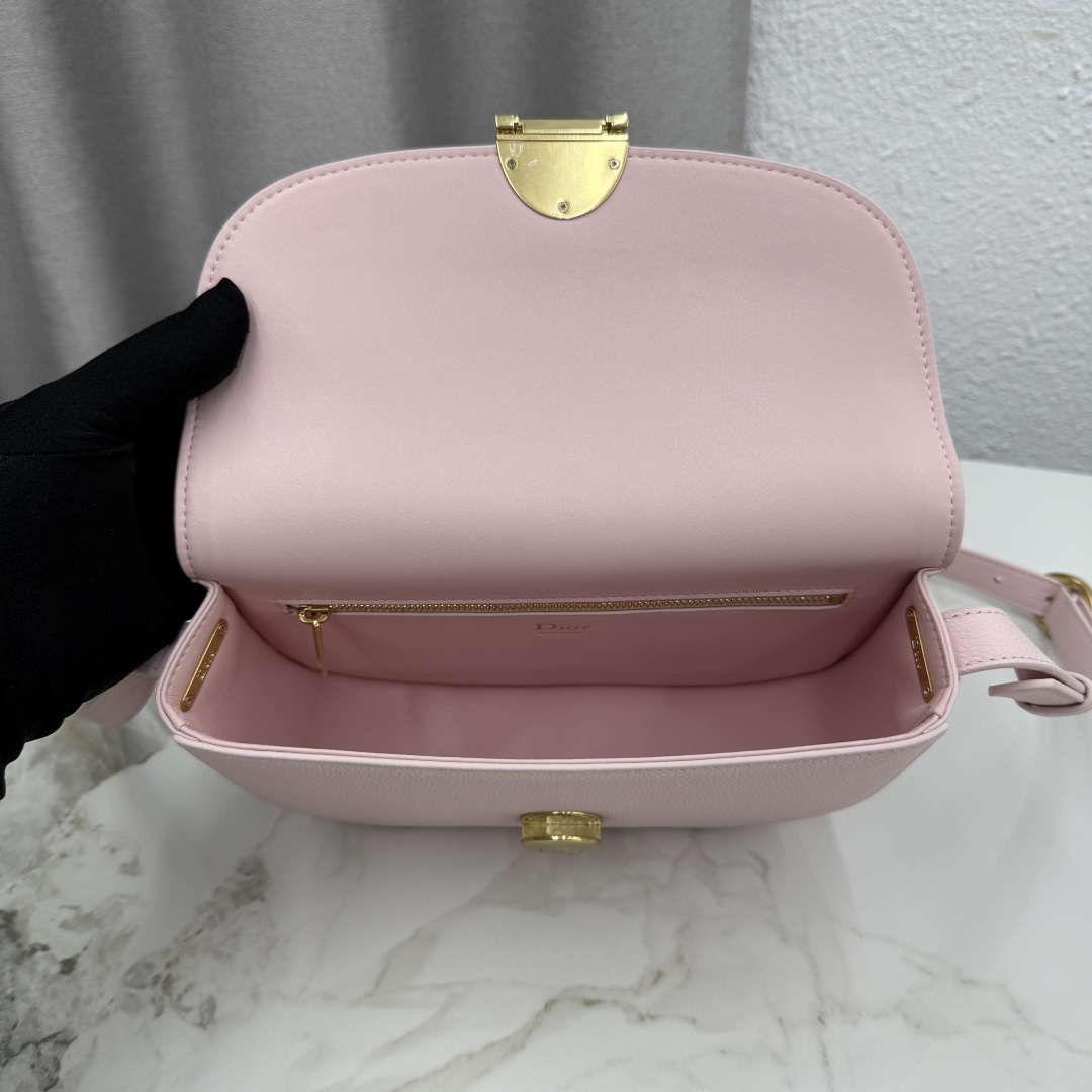 Medium Dior Médaillon Flap Bag M3920QDWP_M900 Pink Grained Calfskin - Default Title - View 6