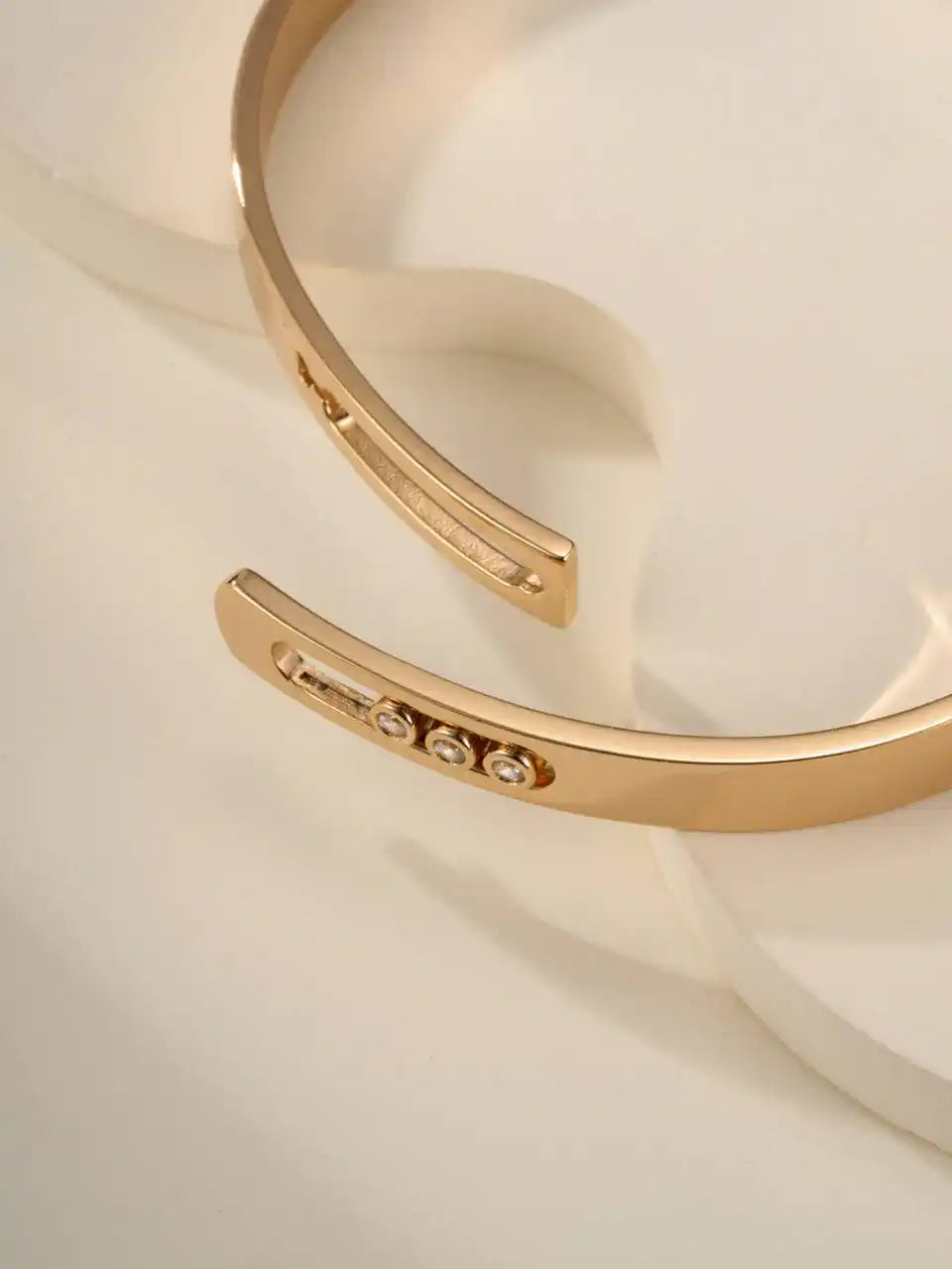 Messika 10092 Move Noa Bangle SM Diamond Bracelet
