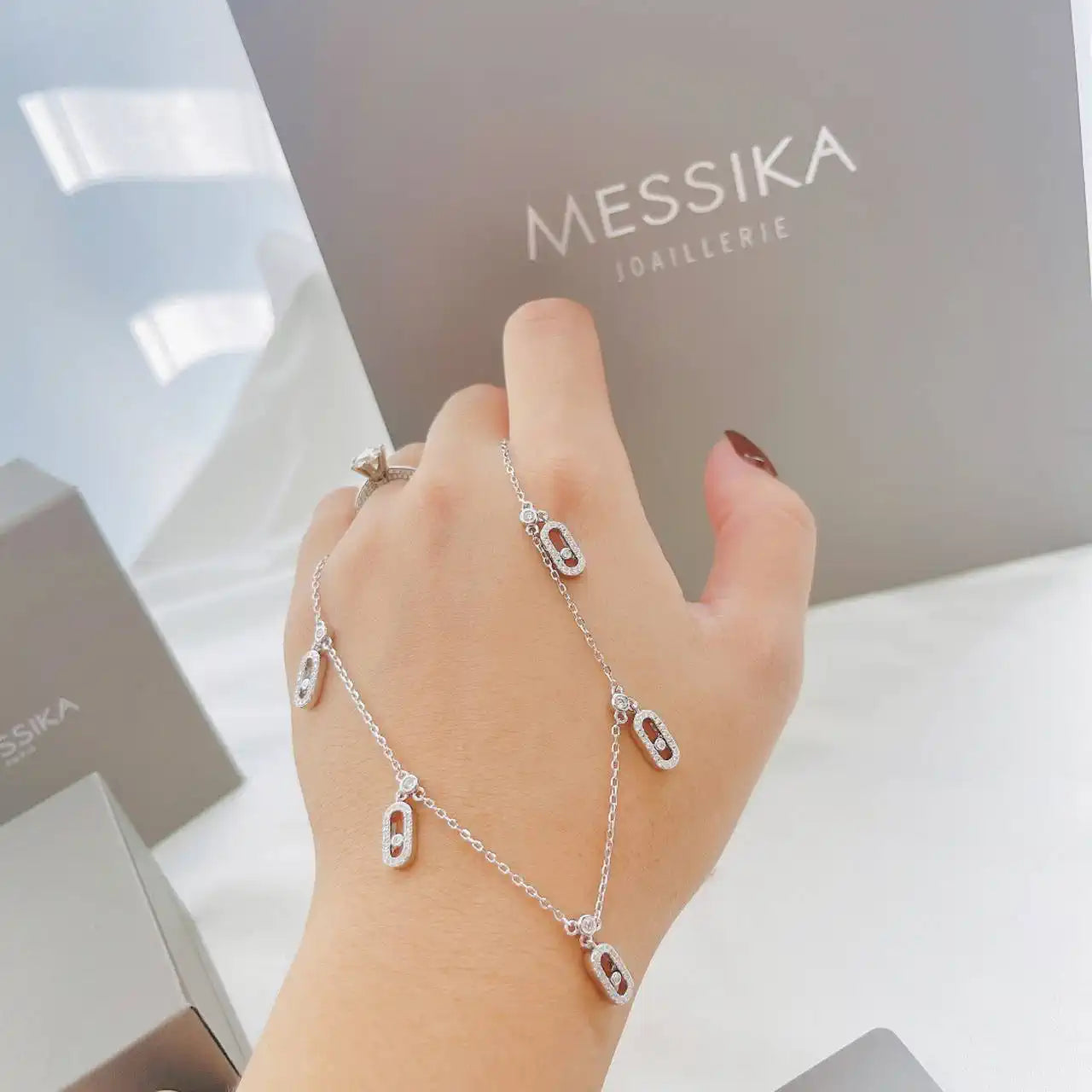 Messika 12150 Move Uno Pav¨¦ Drop Pendant Choker White Gold Diamond Necklace