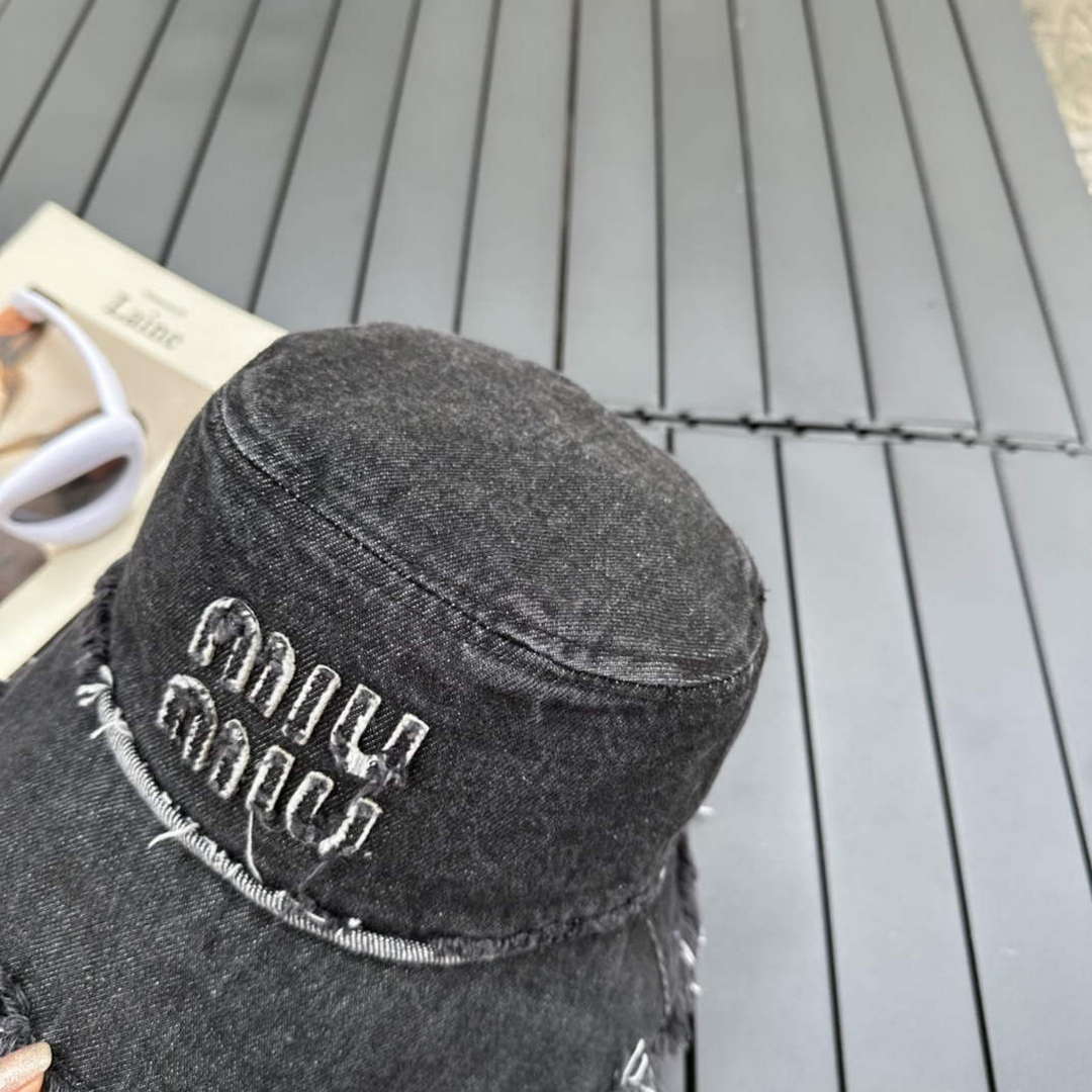 Miu Miu 5HC196 Denim Bucket Hat M56381
