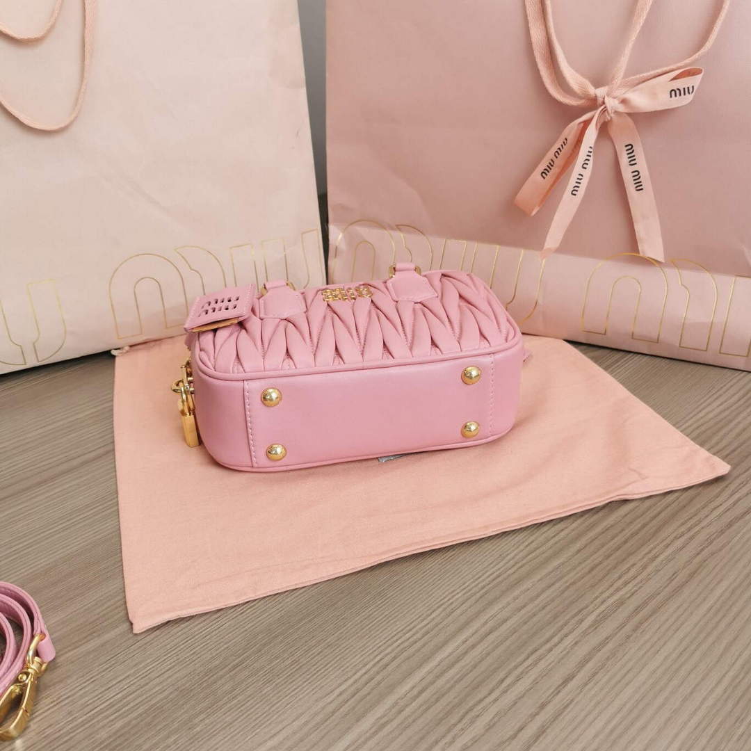 MiuMiu 5BB123 Matelass¨¦ nappa leather handbag Alabaster Pink