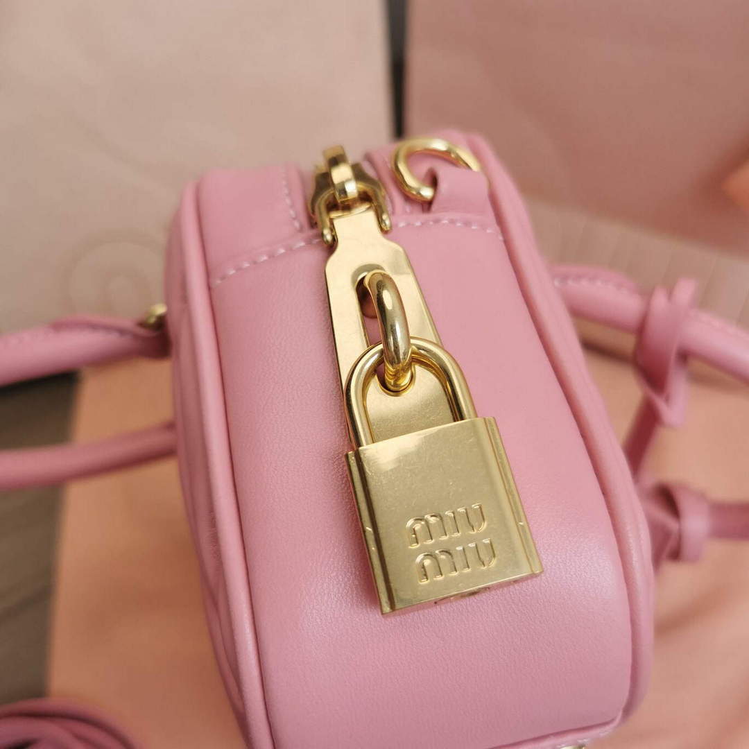 MiuMiu 5BB123 Matelass¨¦ nappa leather handbag Alabaster Pink