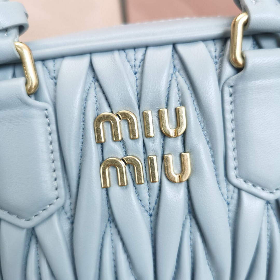 MiuMiu 5BB123 Matelass¨¦ nappa leather handbag Cornflower Blue
