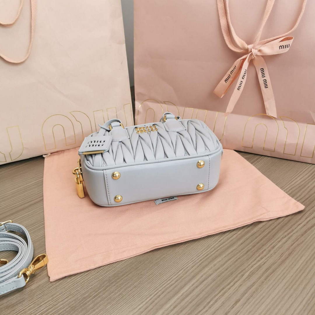 MiuMiu 5BB123 Matelass¨¦ nappa leather handbag Gray