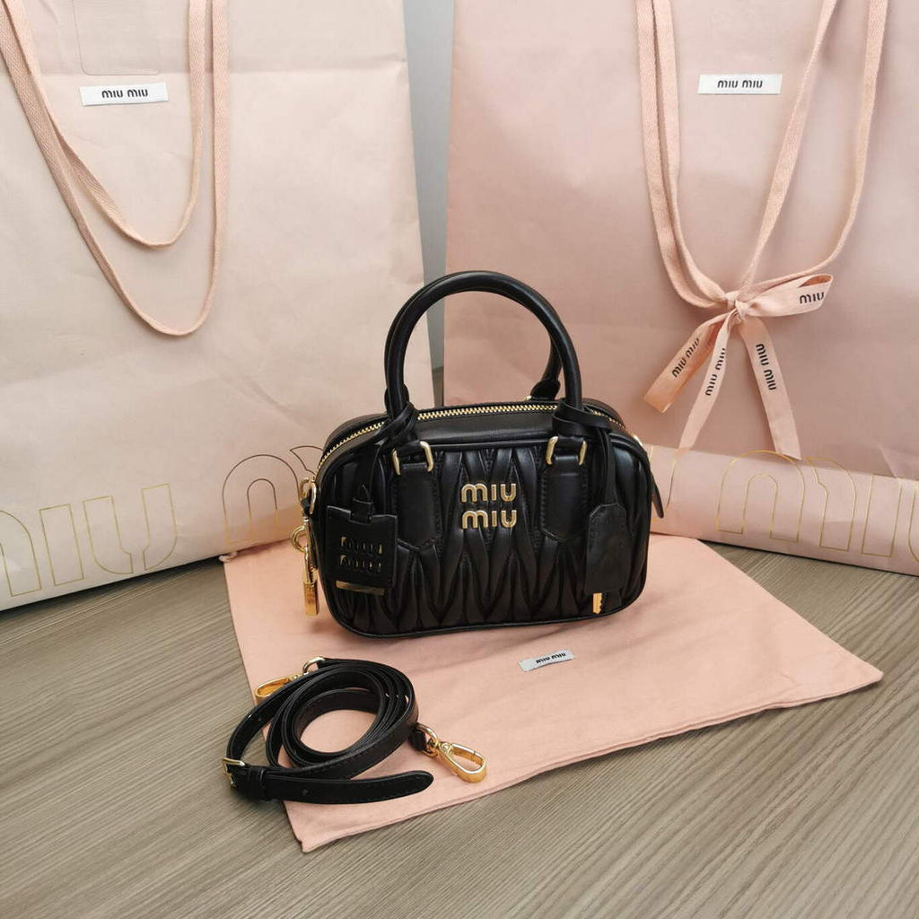 MiuMiu 5BB123 Matelass¨¦ nappa leather handbag Black