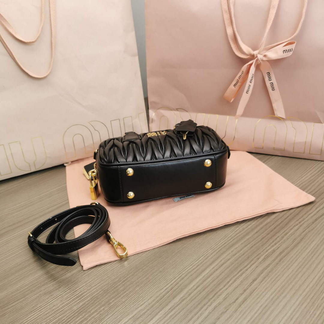 MiuMiu 5BB123 Matelass¨¦ nappa leather handbag Black