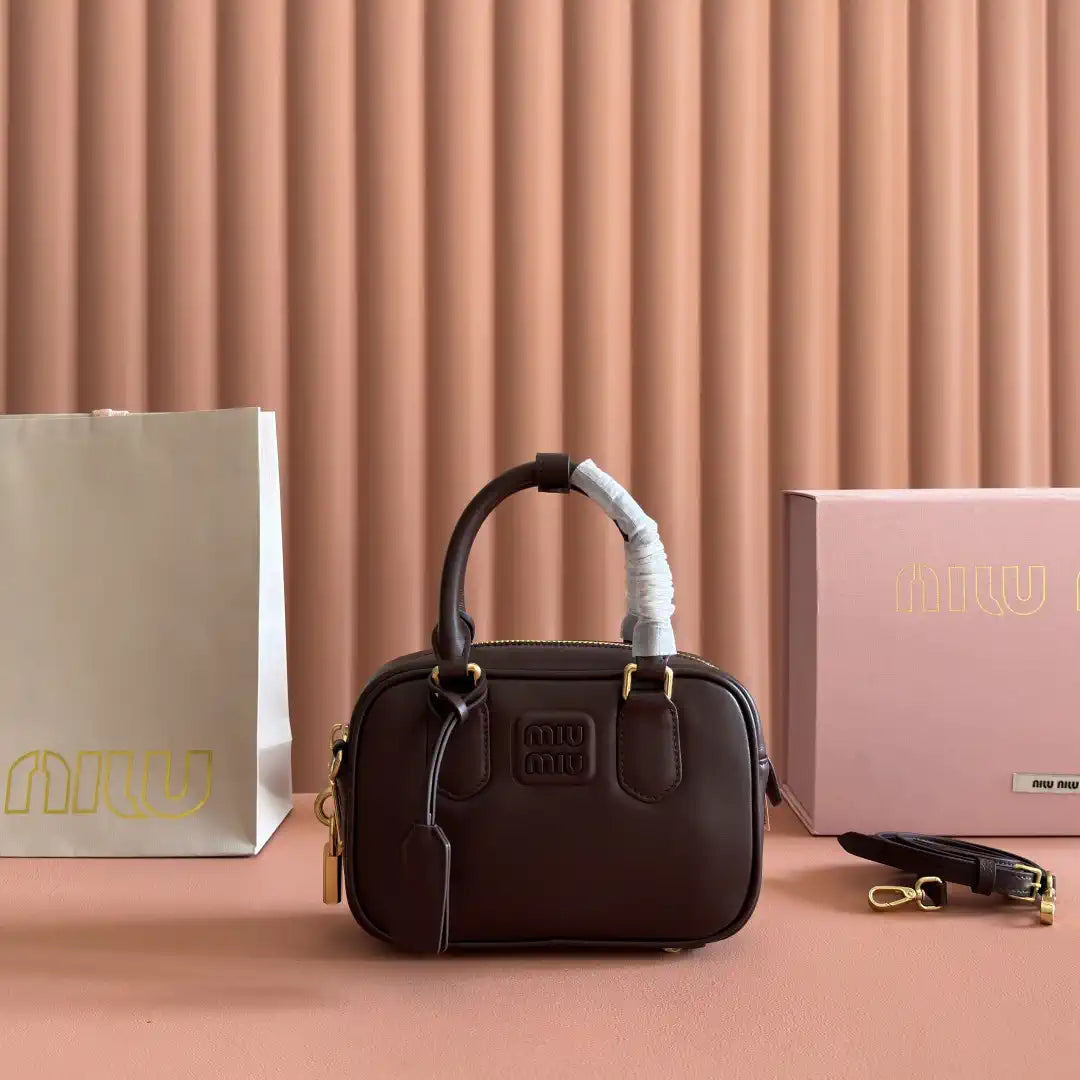 MiuMiu 5BB123 Matelassé nappa leather handbag  MU1004