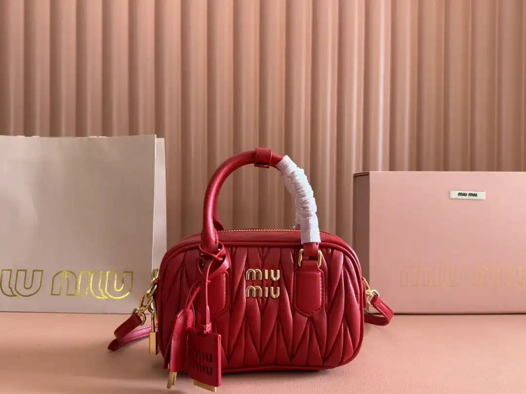 MiuMiu 5BB123 Matelassé nappa leather handbag  MU1005