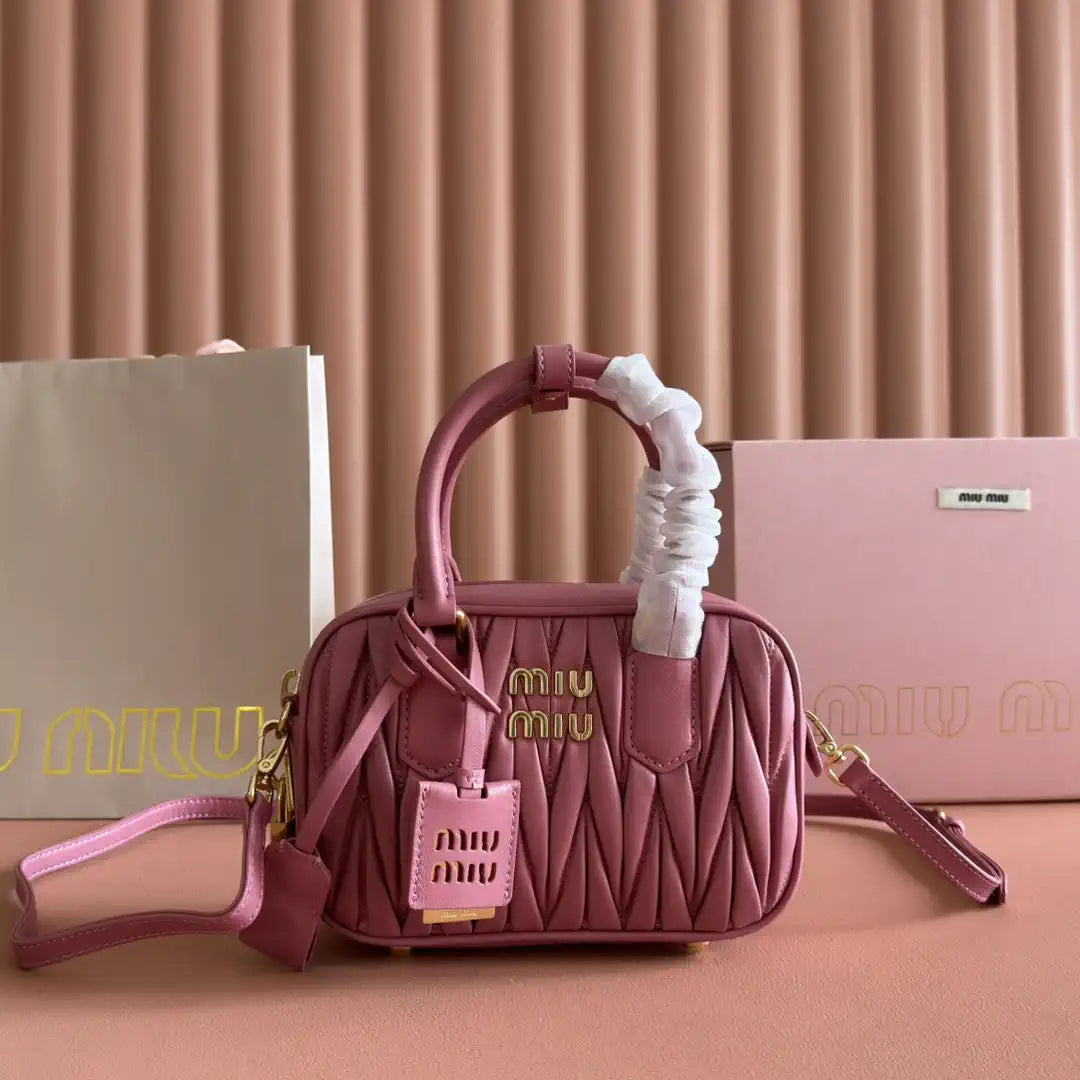 MiuMiu 5BB123 Matelassé nappa leather handbag  MU1006