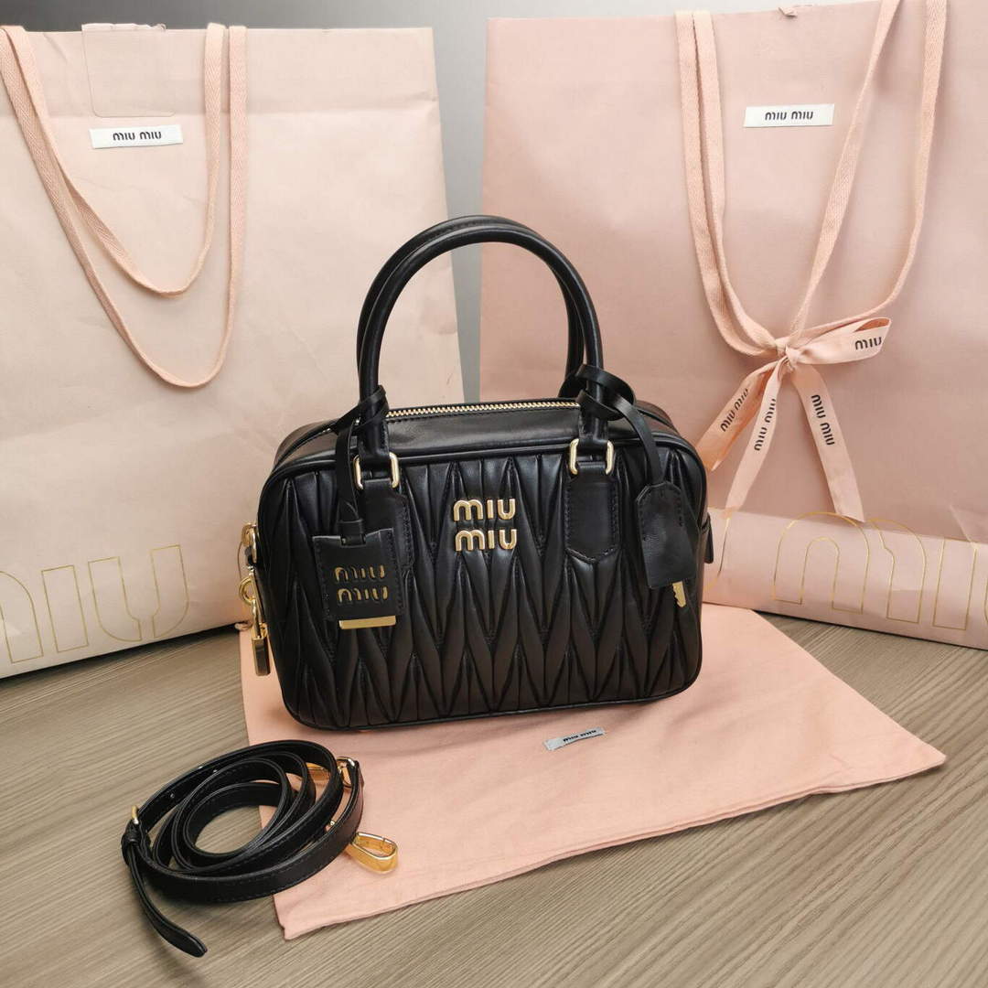 MiuMiu 5BB124 Matelass¨¦ Nappa Leather Top-handle Bag Black
