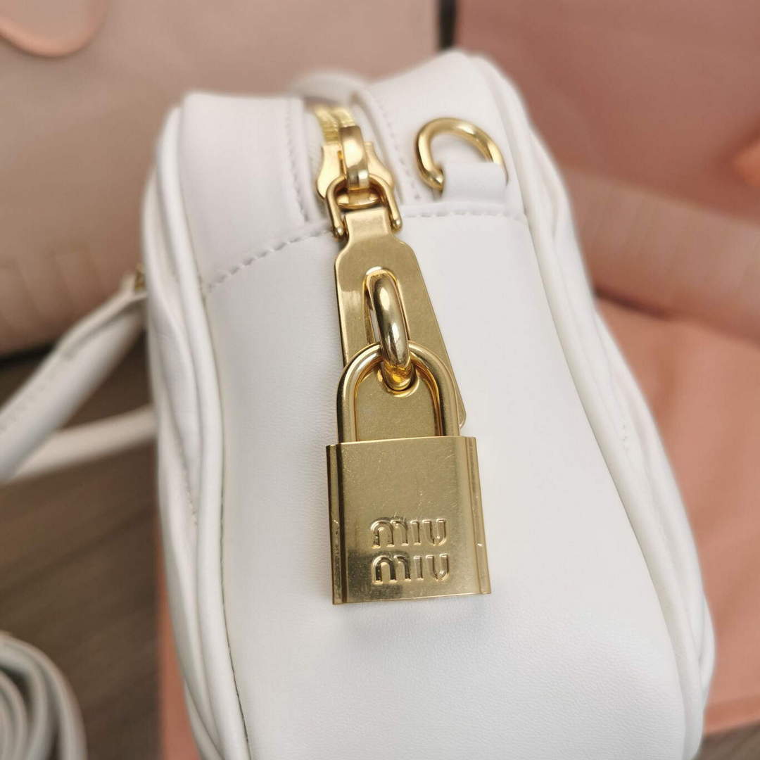 MiuMiu 5BB124 Matelass¨¦ Nappa Leather Top-handle Bag White