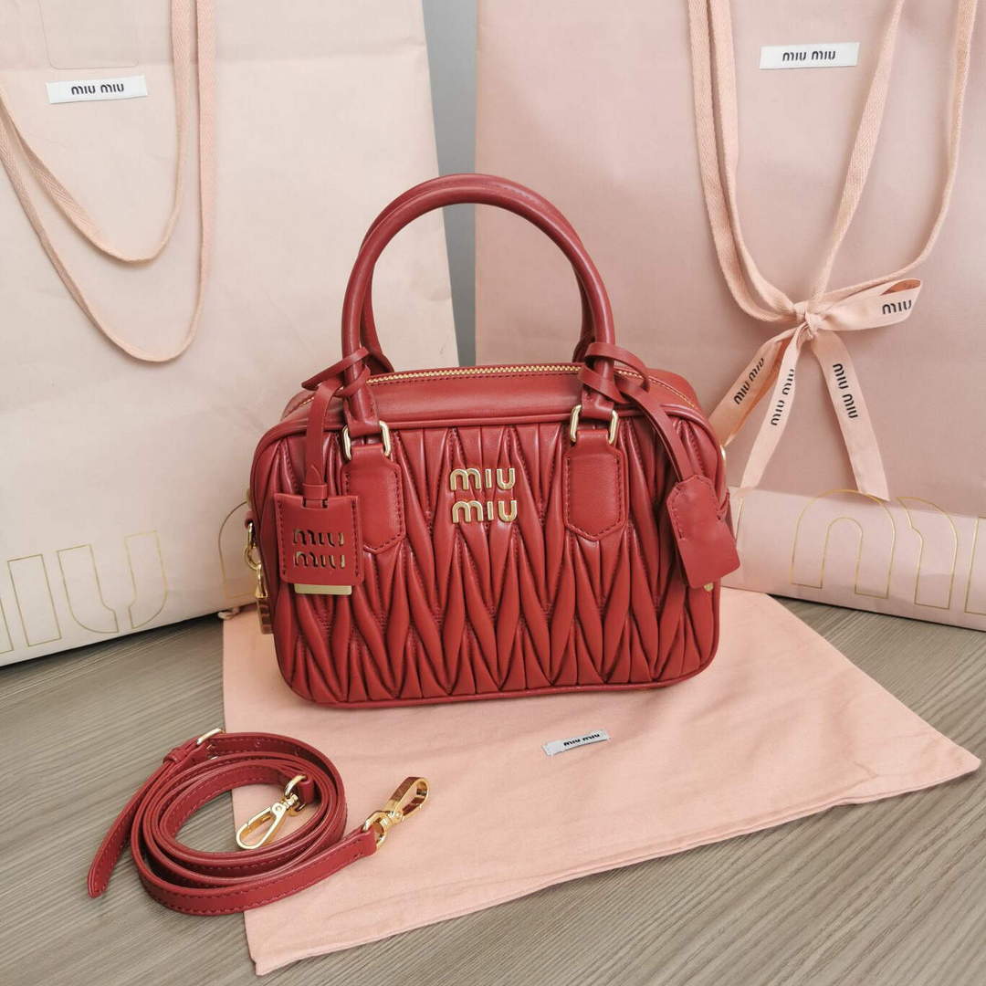 MiuMiu 5BB124 Matelass¨¦ Nappa Leather Top-handle Bag red