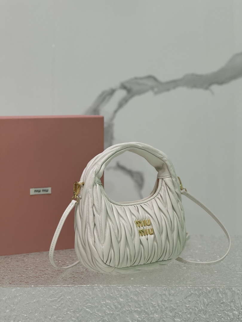MiuMiu 5BC125 Small Matelass¨¦ nappa leather handbag White