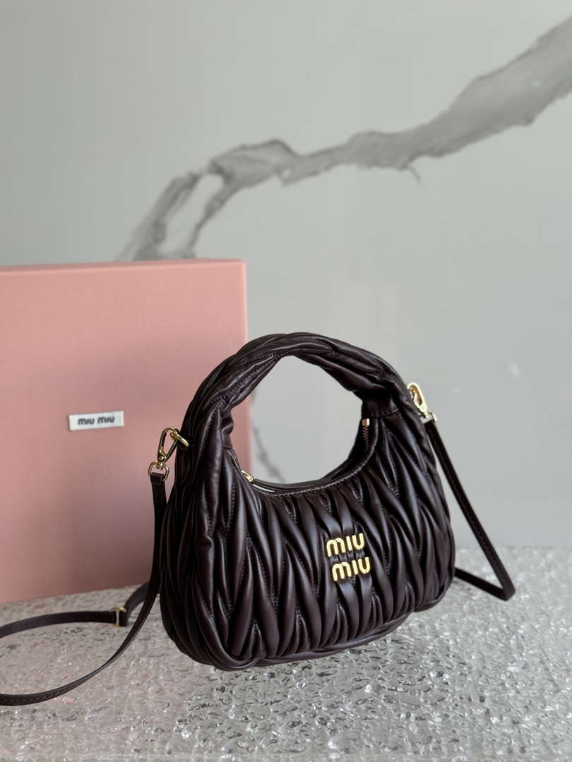 MiuMiu 5BC125 Small Matelass¨¦ nappa leather handbag Dark Brown