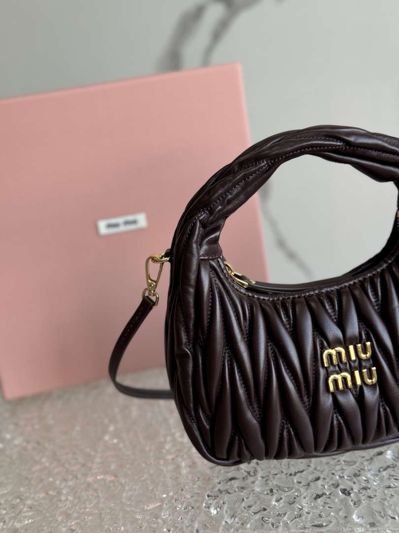 MiuMiu 5BC125 Small Matelass¨¦ nappa leather handbag Dark Brown