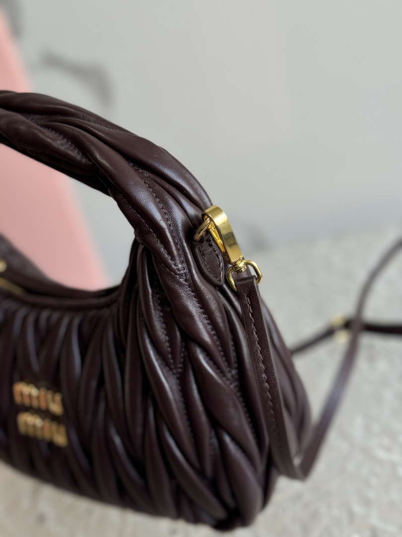 MiuMiu 5BC125 Small Matelass¨¦ nappa leather handbag Dark Brown