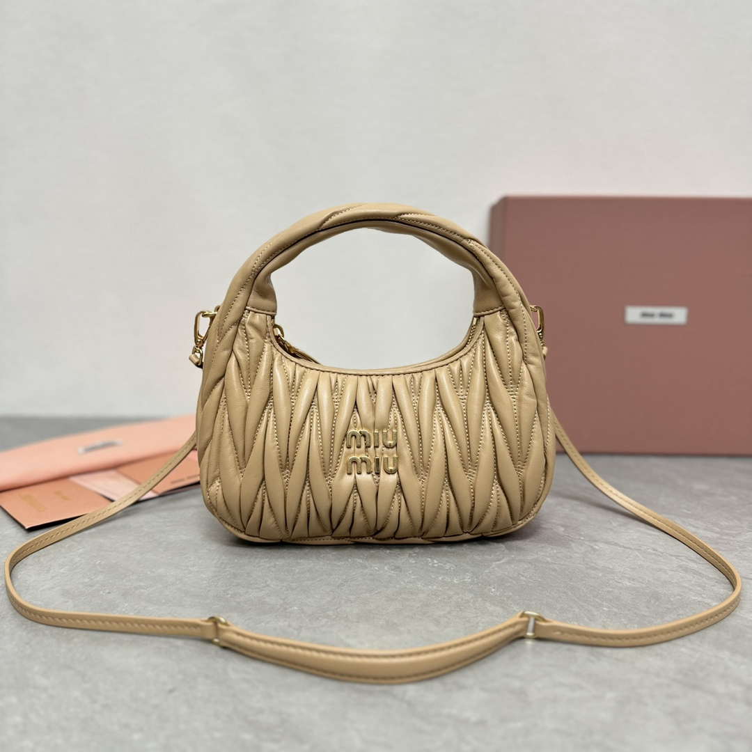 MiuMiu 5BC125 Small Matelass¨¦ nappa leather handbag Apricot