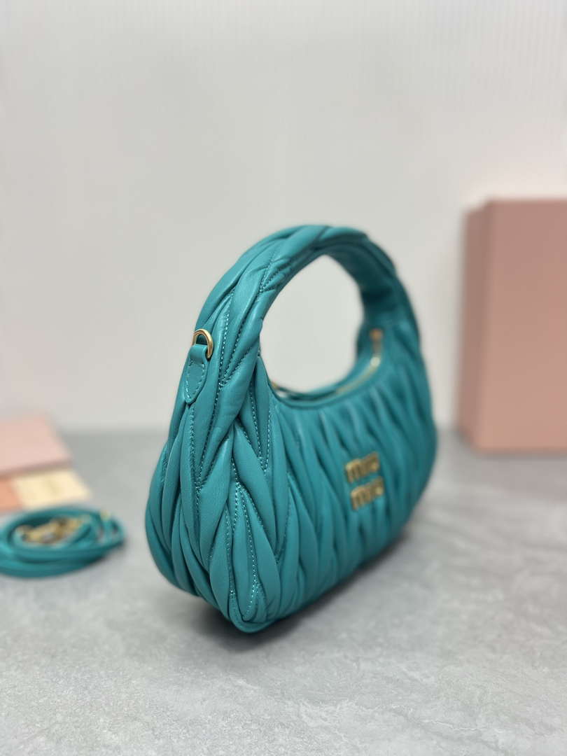 MiuMiu 5BC125 Small Matelass¨¦ nappa leather handbag Dark Green