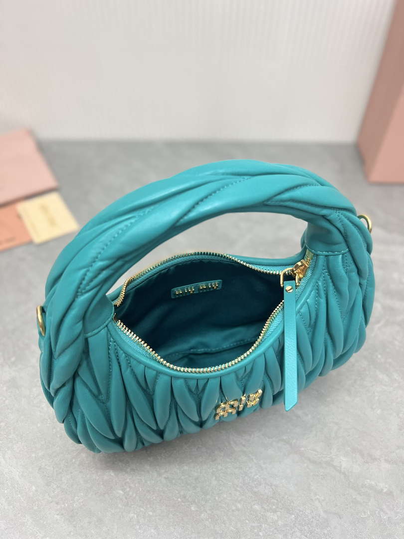 MiuMiu 5BC125 Small Matelass¨¦ nappa leather handbag Dark Green
