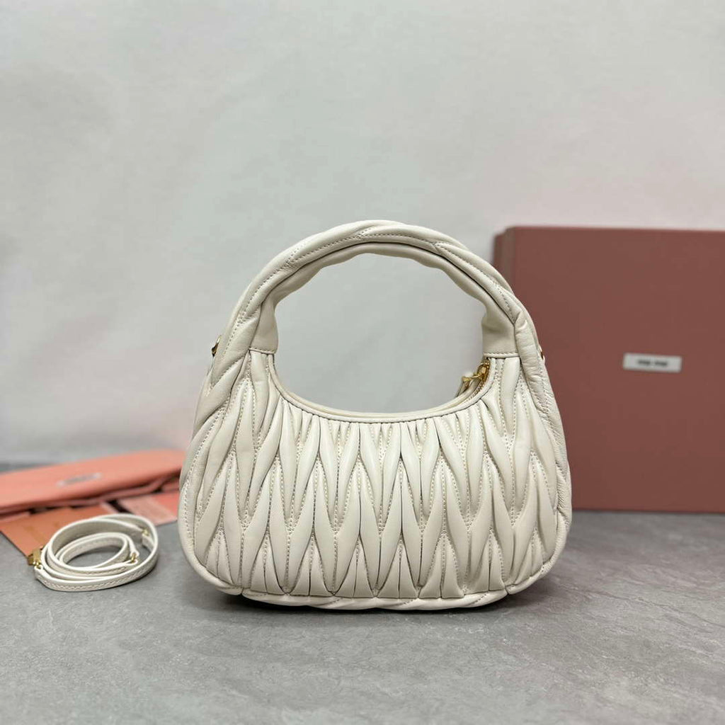MiuMiu 5BC153 Wander matelass¨¦ nappa leather hobo bag Beige