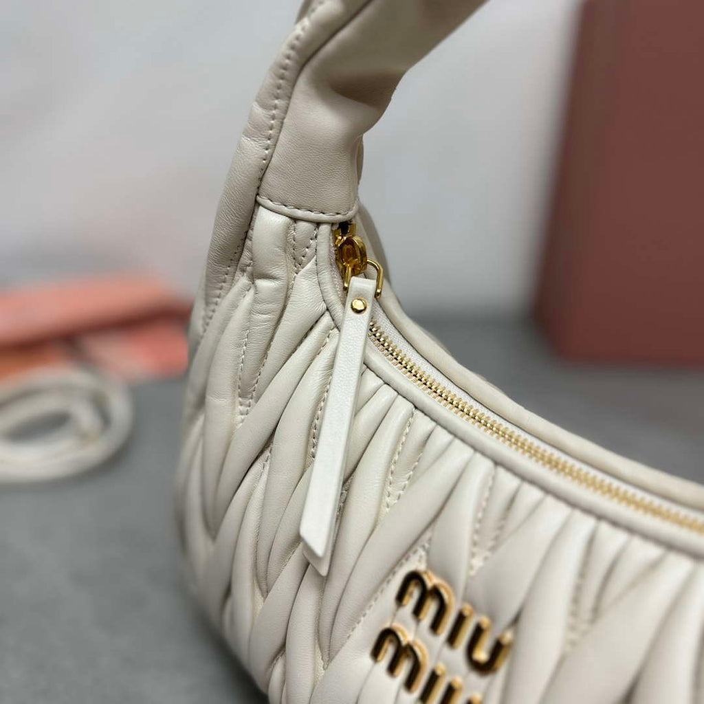 MiuMiu 5BC153 Wander matelass¨¦ nappa leather hobo bag Beige