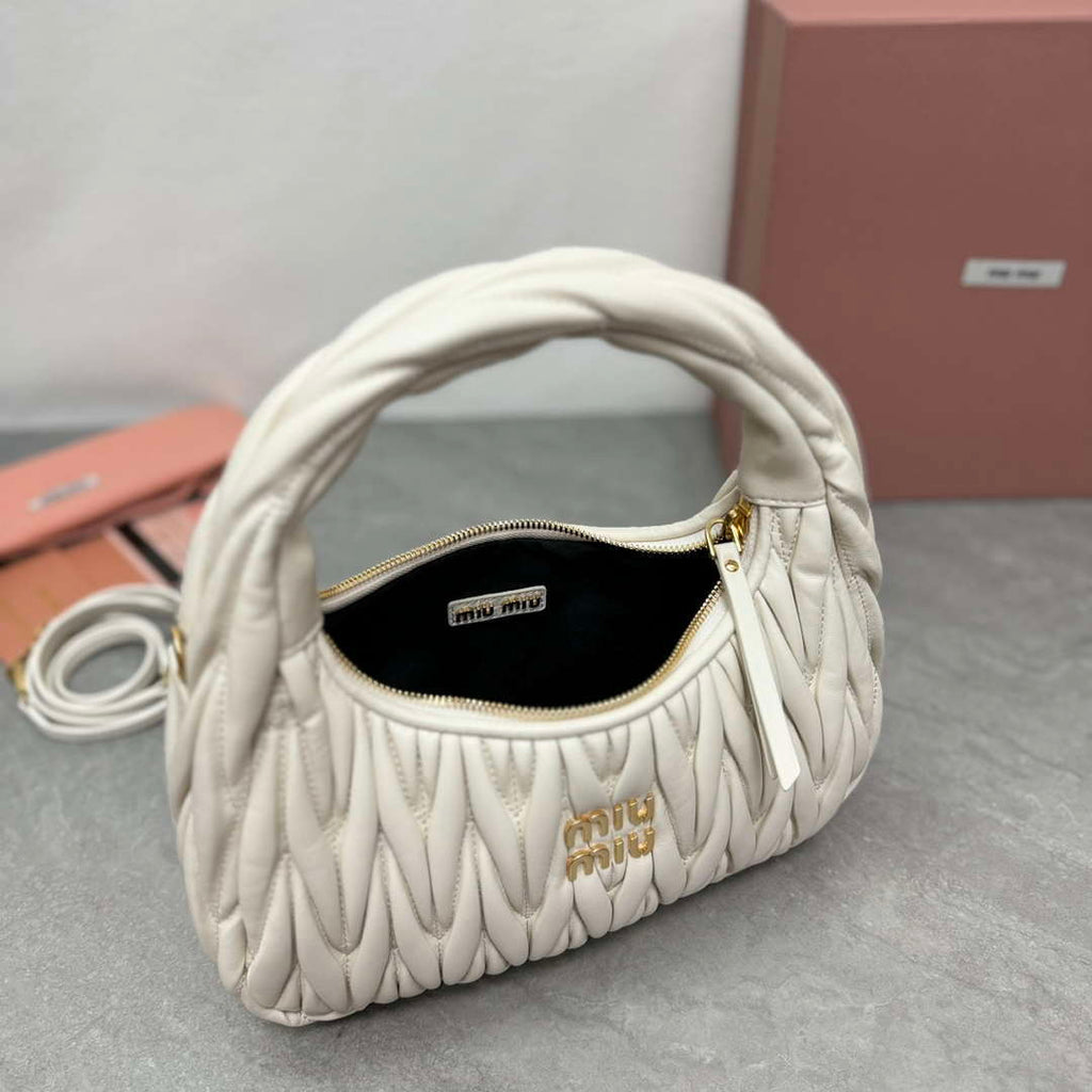 MiuMiu 5BC153 Wander matelass¨¦ nappa leather hobo bag Beige