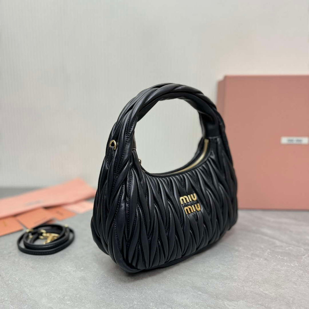 MiuMiu 5BC153 Wander matelass¨¦ nappa leather hobo bag Black