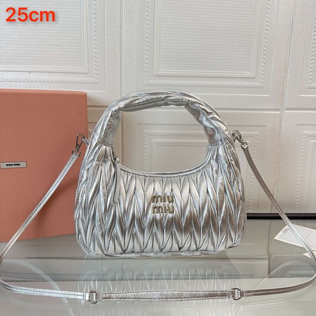 MiuMiu 5BC153 Wander matelass¨¦ nappa leather hobo bag Silver