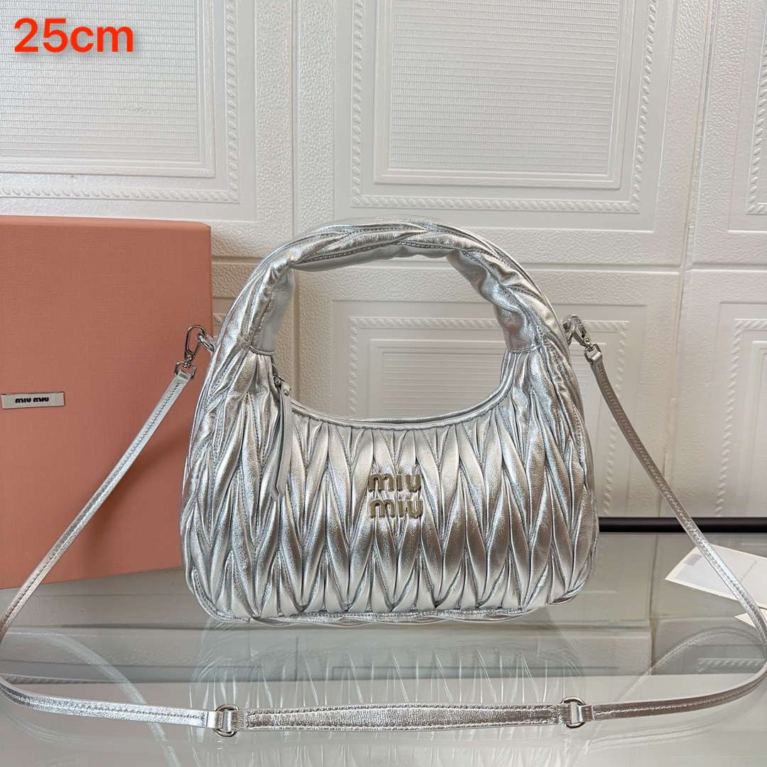 MiuMiu 5BC153 Wander matelass¨¦ nappa leather hobo bag Silver