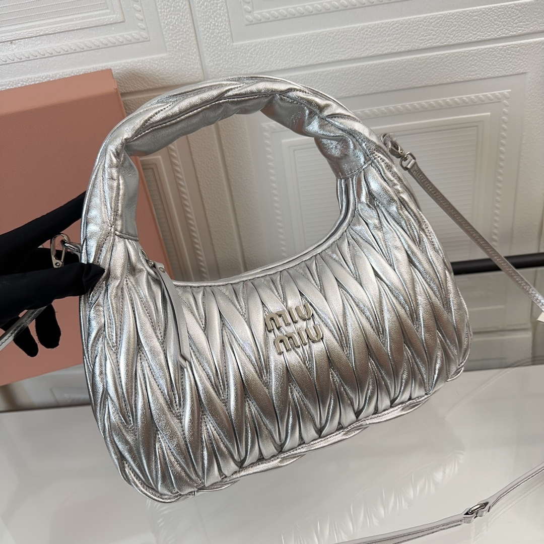 MiuMiu 5BC153 Wander matelass¨¦ nappa leather hobo bag Silver