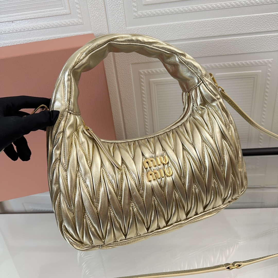 MiuMiu 5BC153 Wander matelass¨¦ nappa leather hobo bag Gold