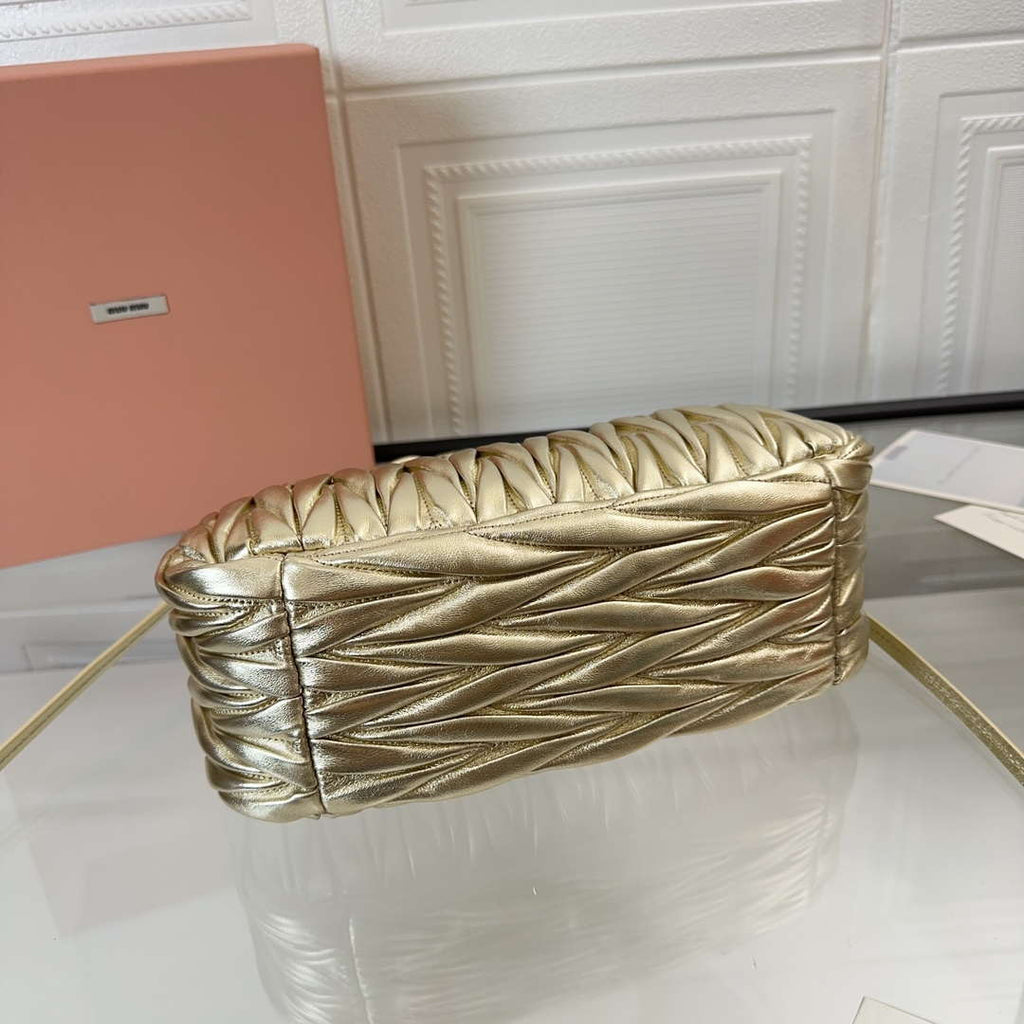 MiuMiu 5BC153 Wander matelass¨¦ nappa leather hobo bag Gold