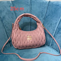 MiuMiu 5BC153 Wander matelass¨¦ nappa leather hobo bag Light Pink