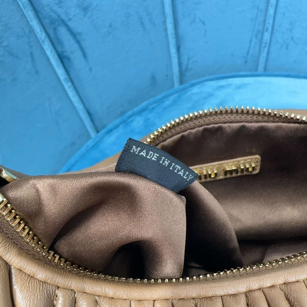 MiuMiu 5BC153 Wander matelass¨¦ nappa leather hobo bag Caramel