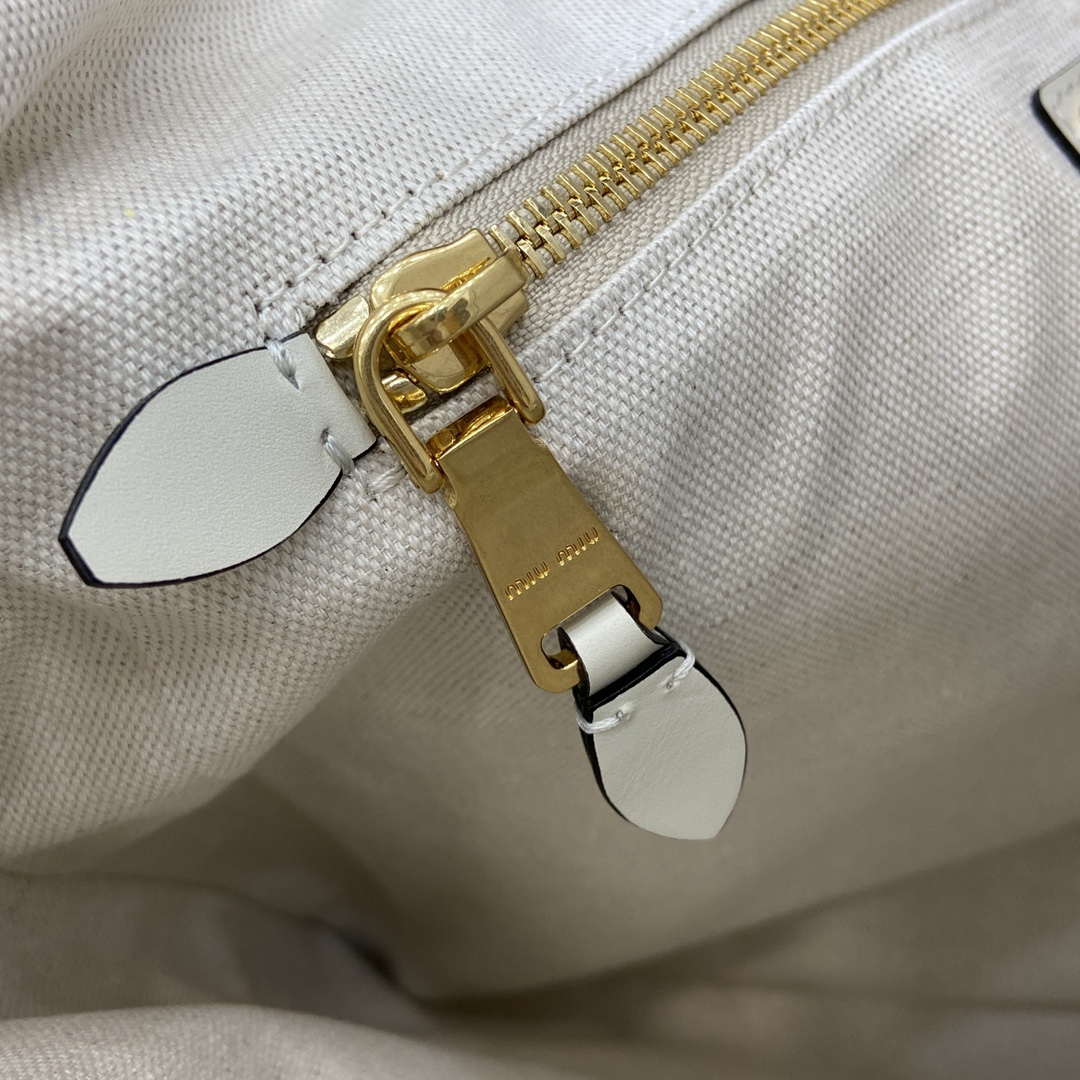 MiuMiu 5BG231 IVY Cowhide Tote Shoulder Bag White