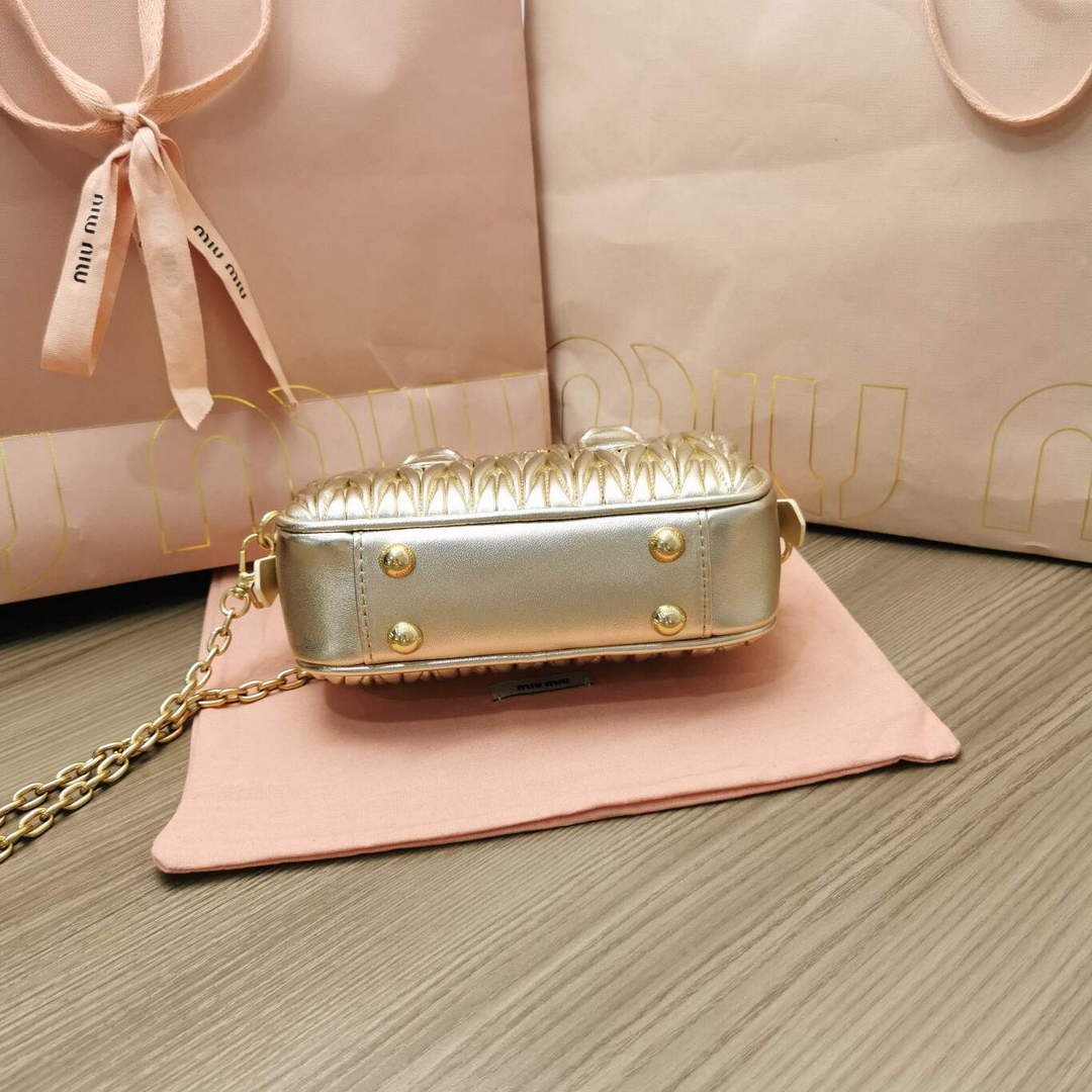 MiuMiu 5BP077 Matelass¨¦ nappa leather top-handle mini-bag Pyrite