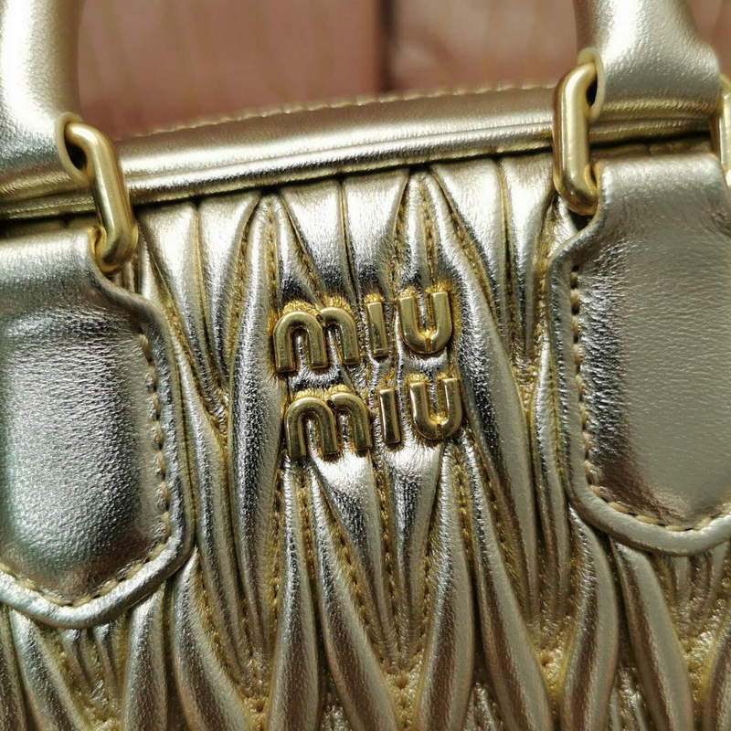 MiuMiu 5BP077 Matelass¨¦ nappa leather top-handle mini-bag Pyrite