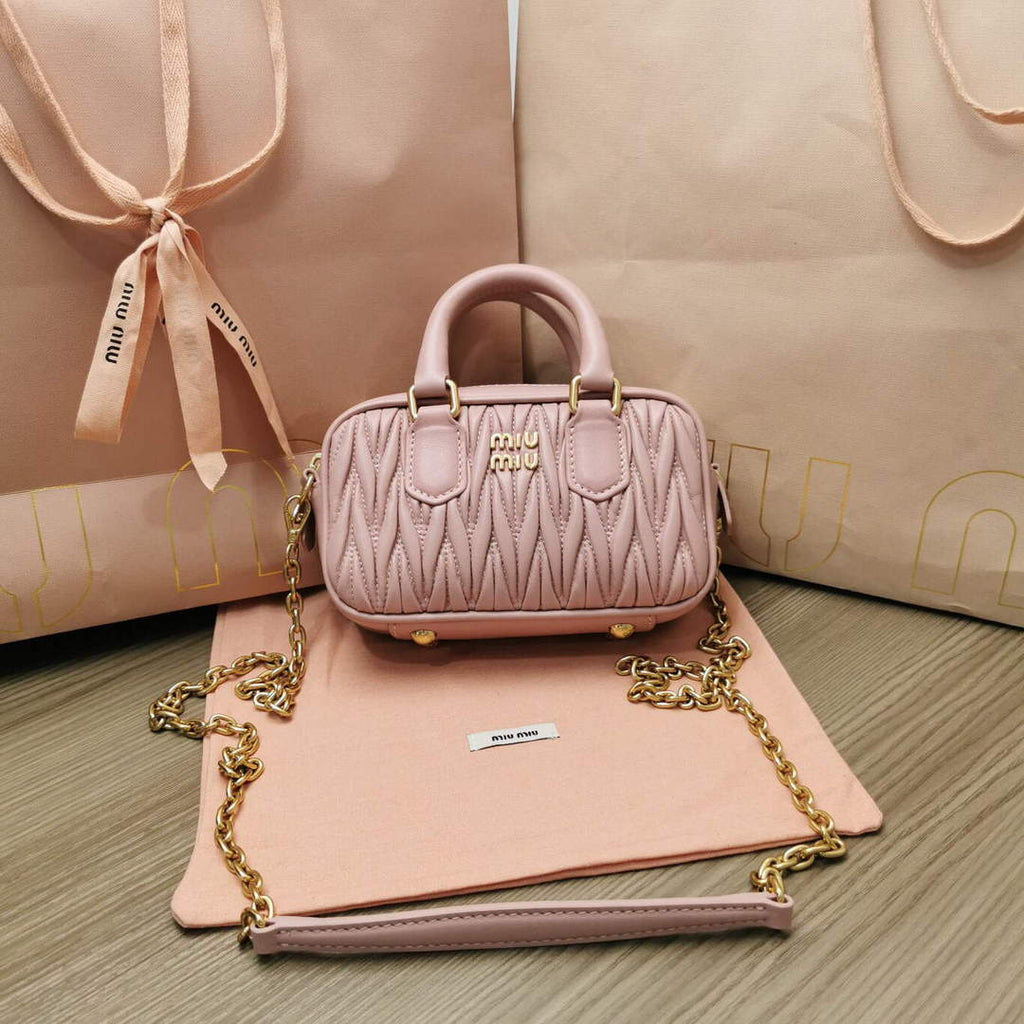 MiuMiu 5BP077 Matelass¨¦ nappa leather top-handle mini-bag light pink