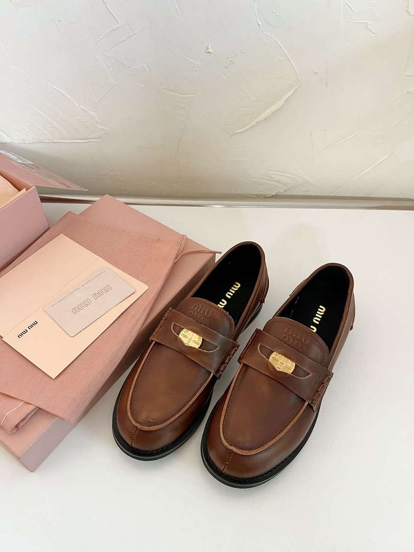 MiuMiu 5D773D Women's Leather loafers Miu8030