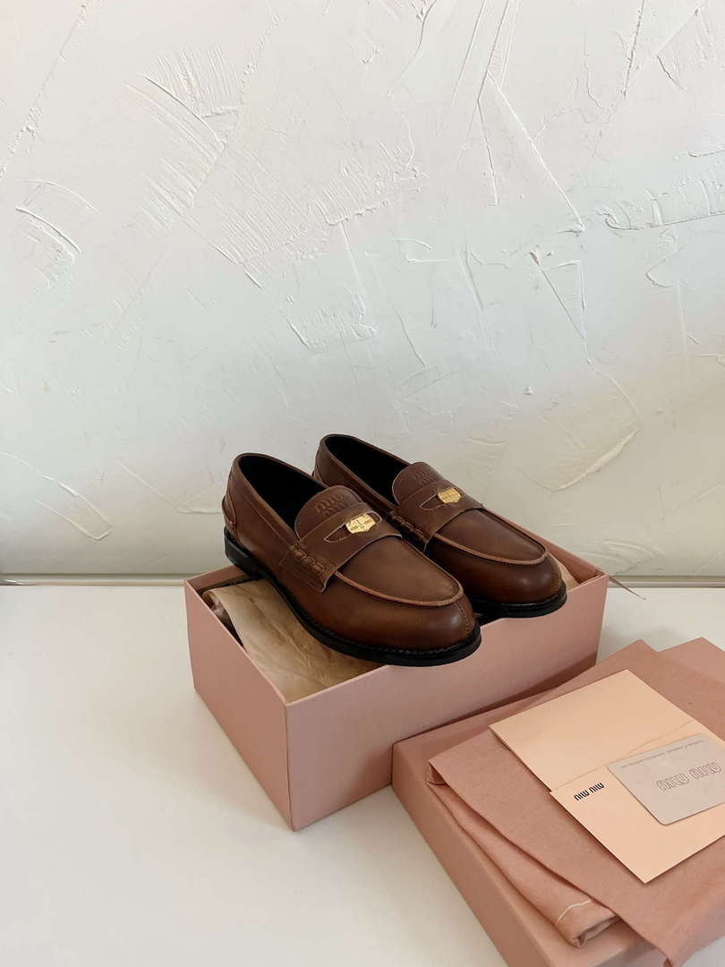 MiuMiu 5D773D Women's Leather loafers Miu8030