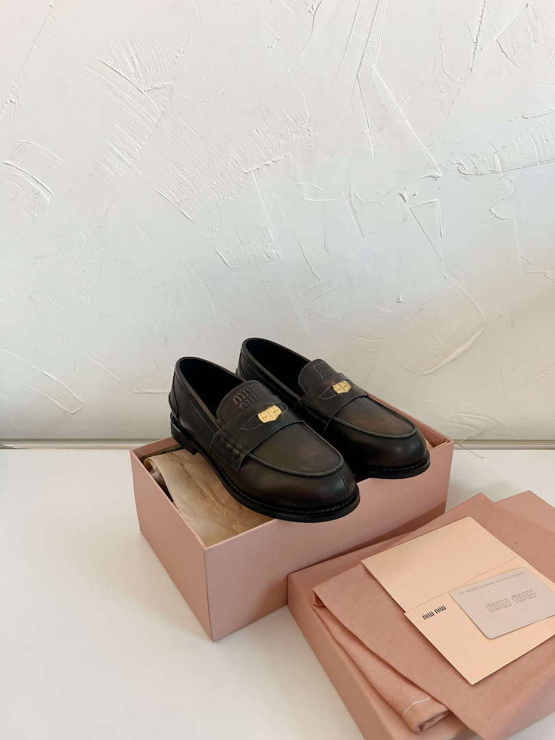 MiuMiu 5D773D Women's Leather loafers Miu8031